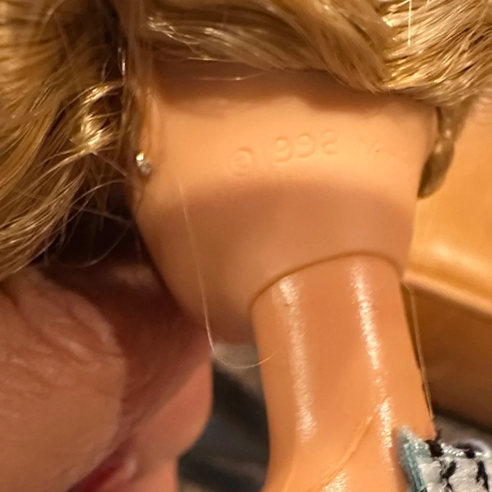 Mattel Doll with Blue and Blonde Features - Picture 5 of 6